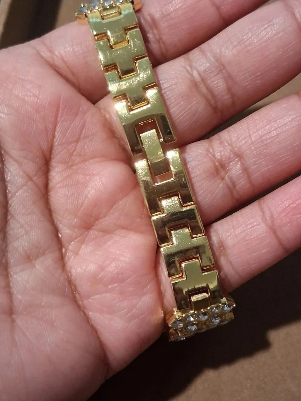 Gold Crystal Women's Bracelet Watch - Elegant Fashion Accessory